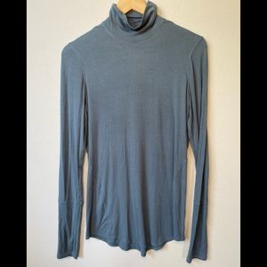 Lululemon Turtleneck Top